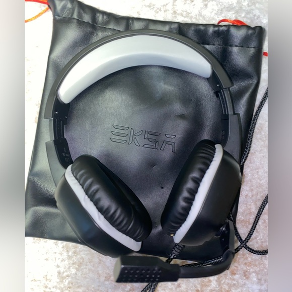 NWOT- EKSA® E1000 RGB USB Gaming Headset (with carrying case) - Never Used - Picture 13 of 16